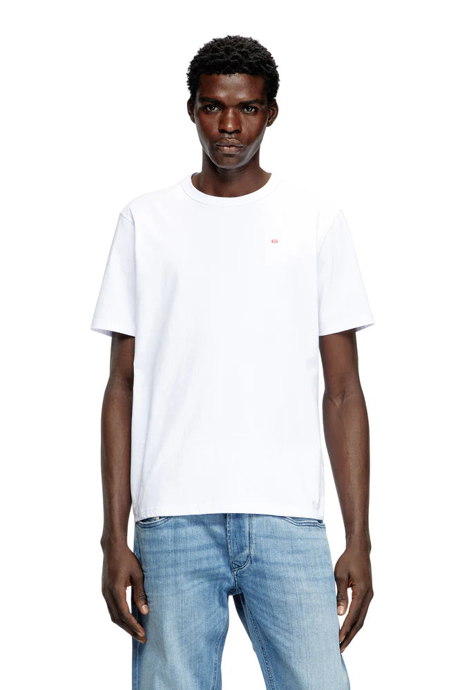 T-shirt with micro-embroidered logo