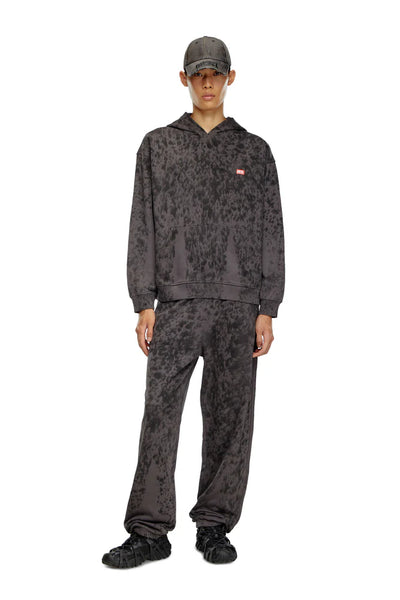 Treated hoodie with raindrop effect