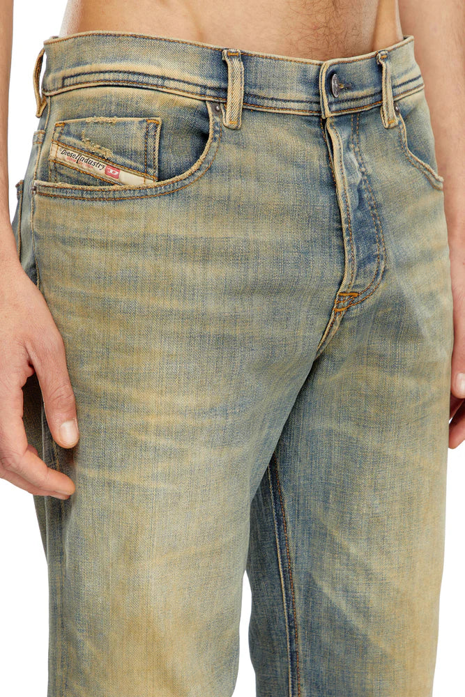 Regular Jeans - 2023 D-Finitive