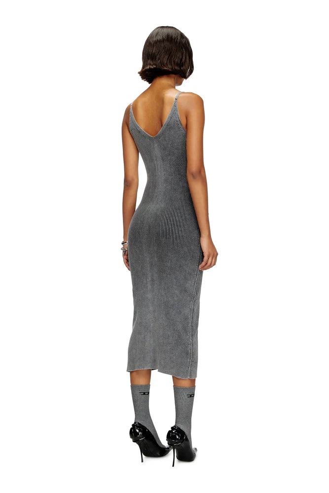 Knit midi dress with contrast pockets