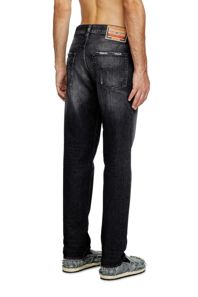 Regular Jeans - 2023 D-Finitive