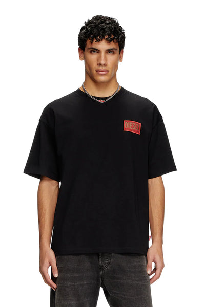 T-shirt with logo patch