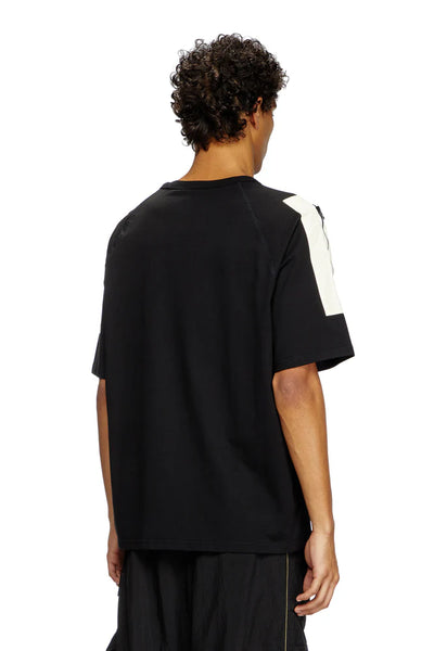 T-shirt with patch pocket detail