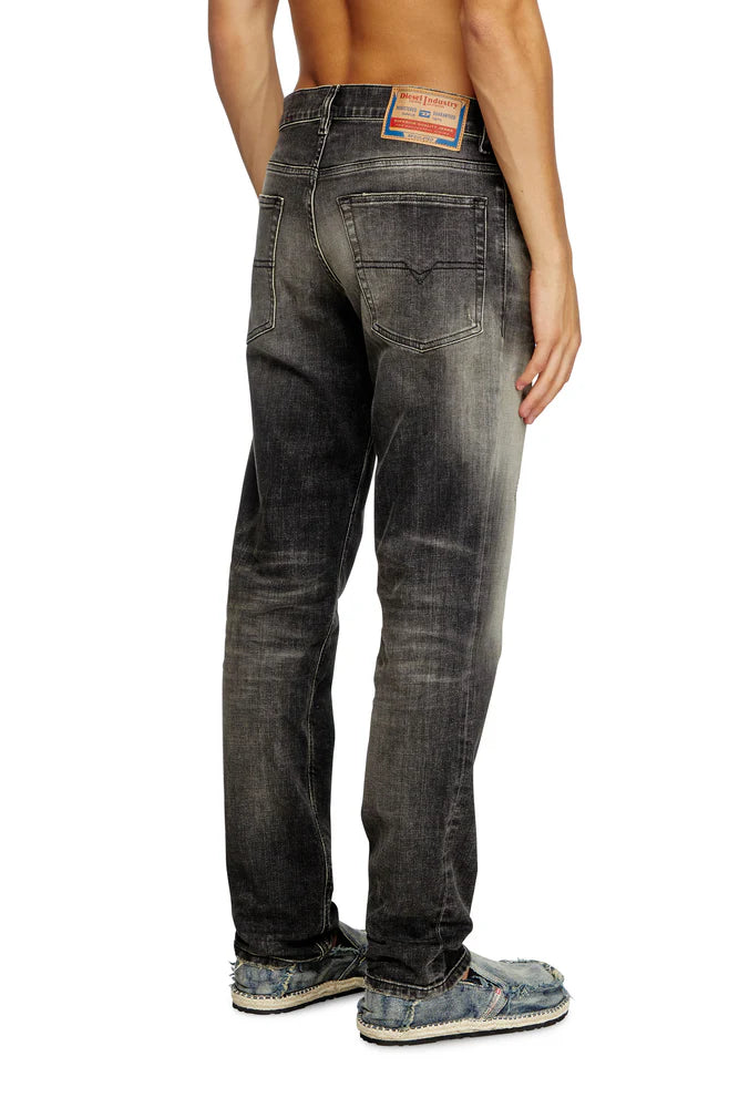 Regular Jeans - 2023 D-Finitive