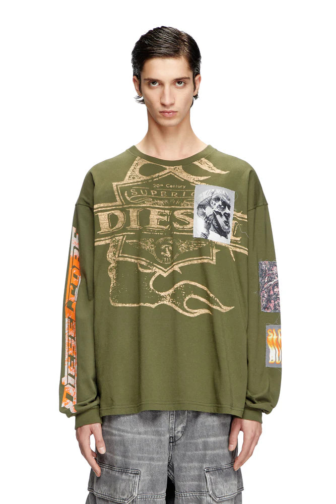 Long-sleeve T-shirt with graphic patches
