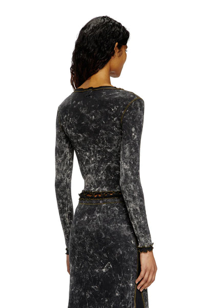 Marbled buttoned top with ruffles