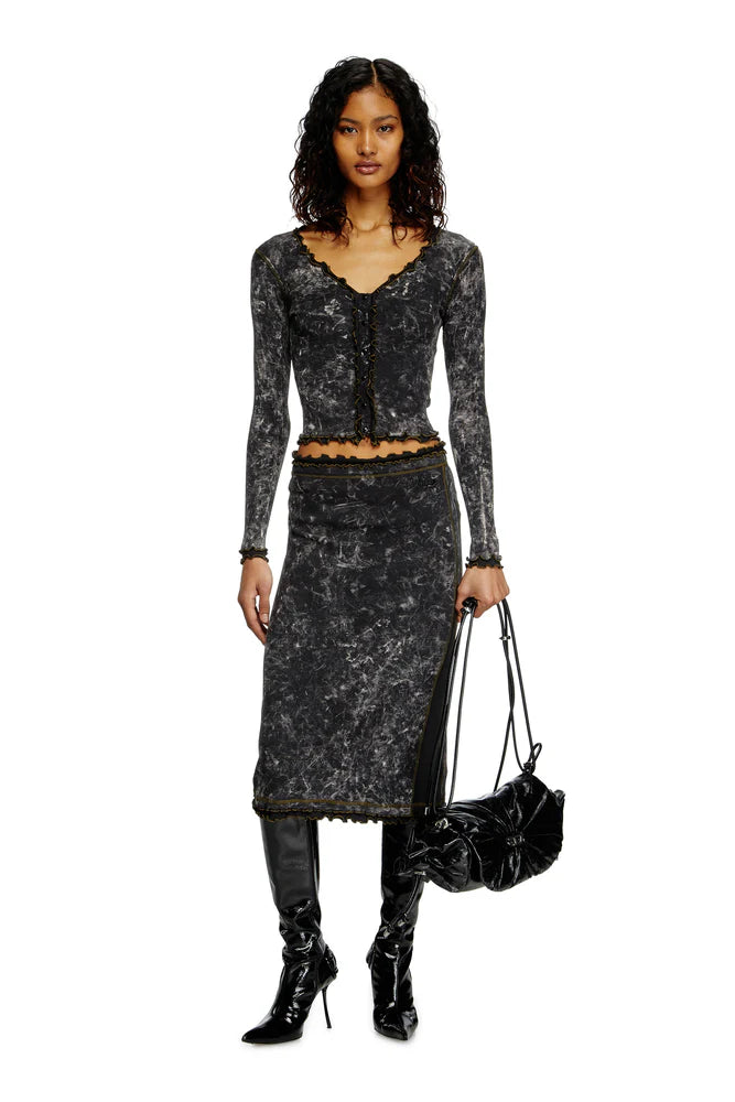 Marbled buttoned top with ruffles