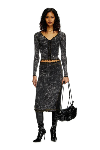 Marbled buttoned top with ruffles