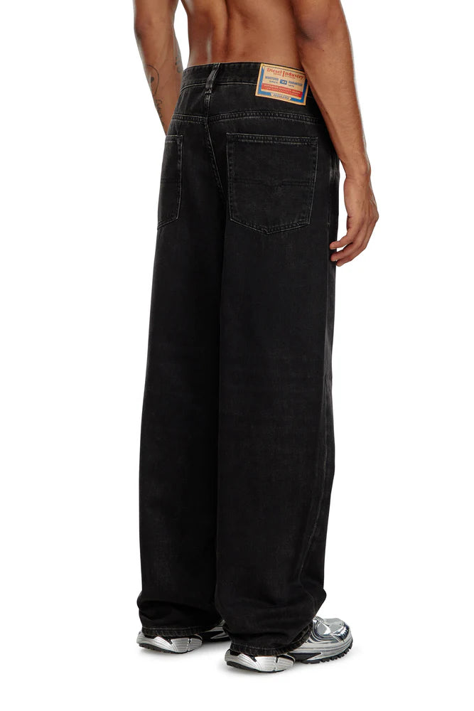 Relaxed Jeans - 2001 D-Macro
