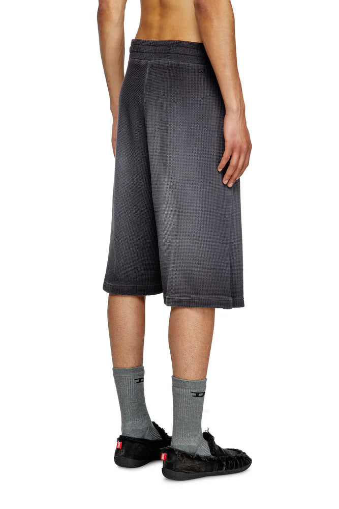 Waffle shorts with medieval print