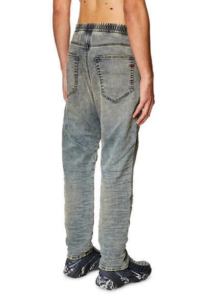 Tapered 2040 D-Amage JoggJeansÂ®