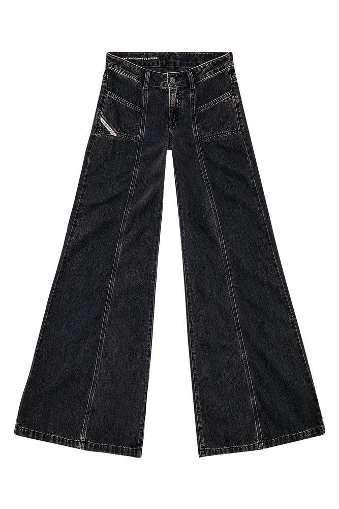 Bootcut and Flare Jeans - D-Akii