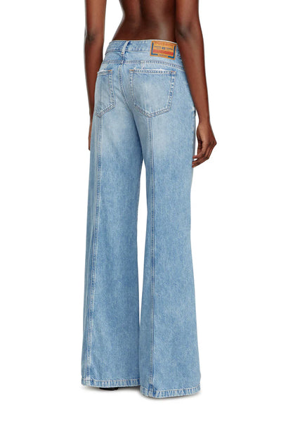 Bootcut and Flare Jeans - D-Akii
