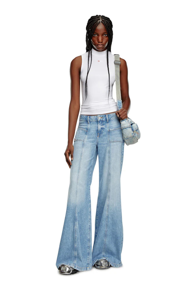 Bootcut and Flare Jeans - D-Akii