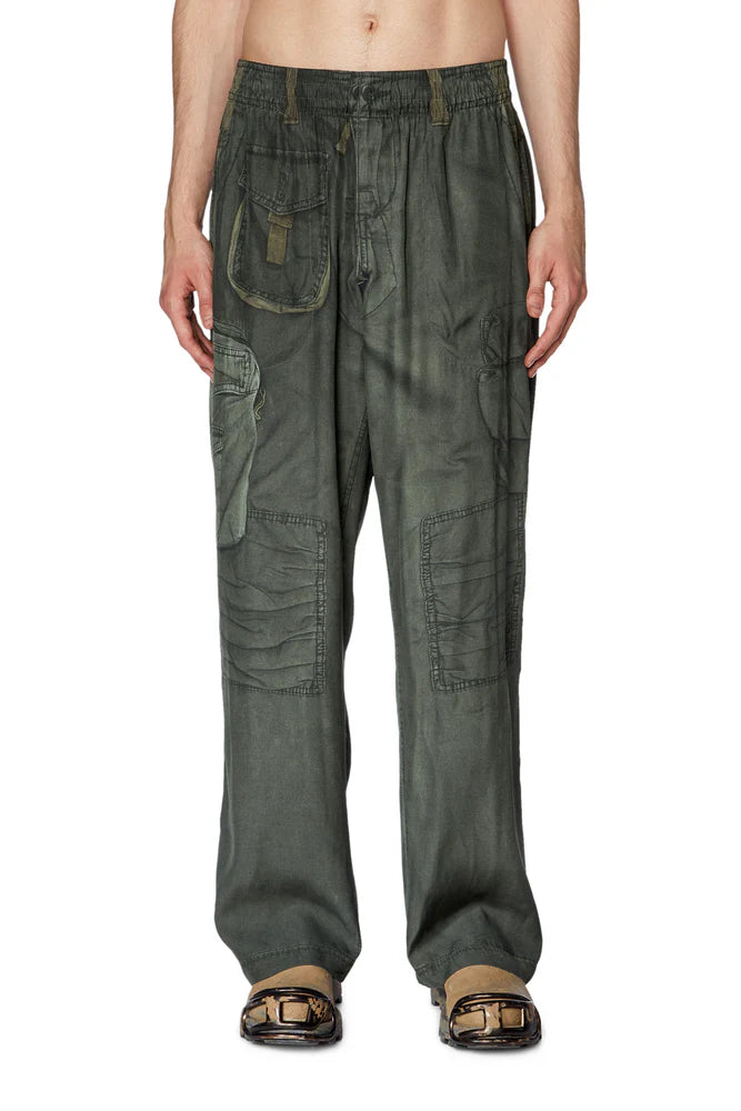 Trompe l'oeil trousers with military print